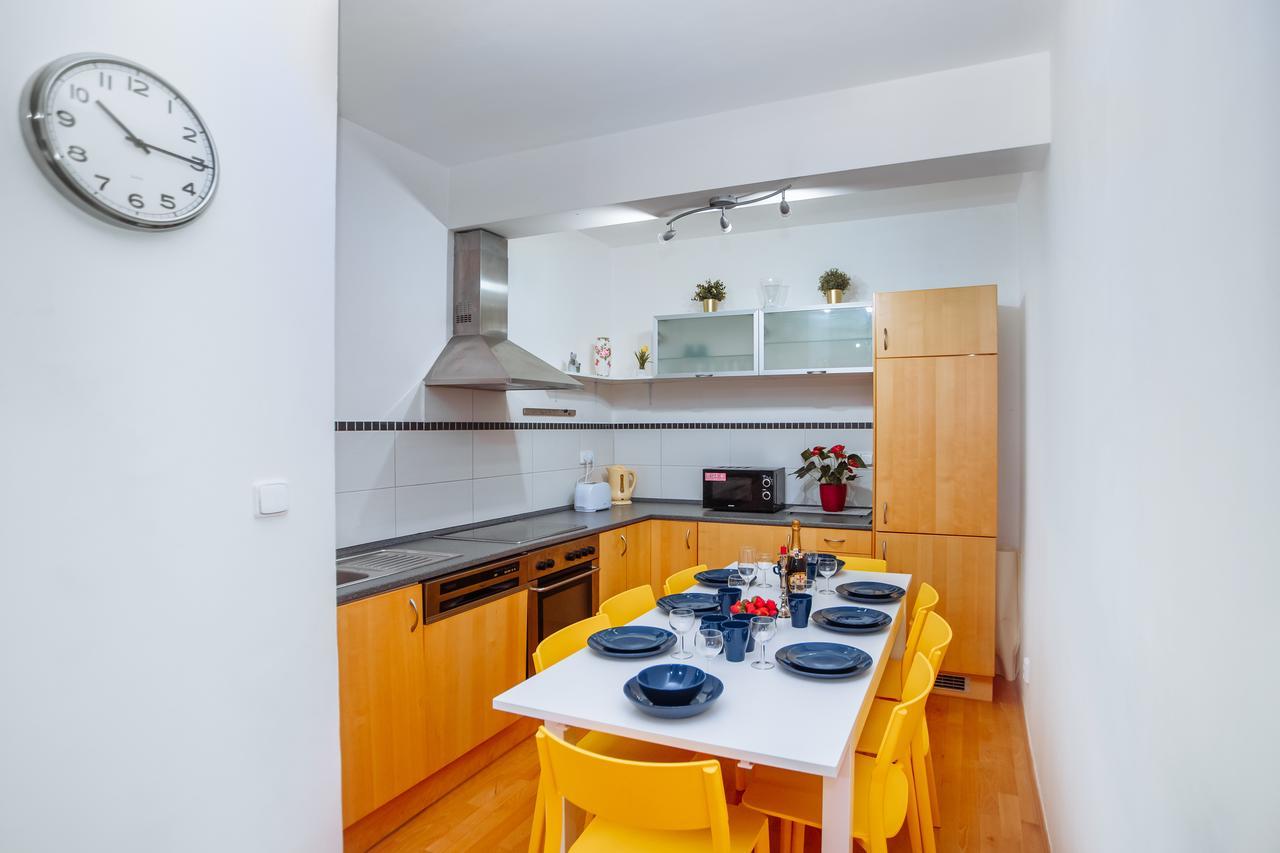 Beautiful In Apartment Prag